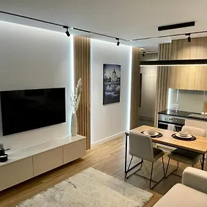 https://luxury-2-room-apartment-in-praga-pnoc-port-praski.warsawhotelspoland.com